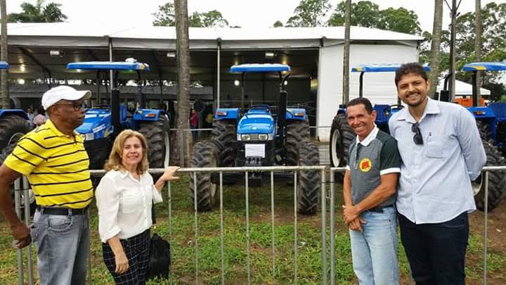 IDEVAJ recebe trator agrícola para impulsionar a agricultura em Muniz Ferreira