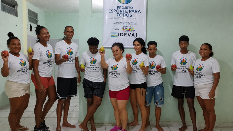 Aulas de Boxe do Projeto IDEVAJ promovem esporte, disciplina e inclusão social