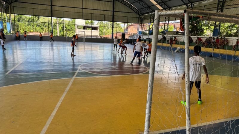 Escolinha de Futebol do Projeto IDEVAJ promove inclusão e desenvolvimento social