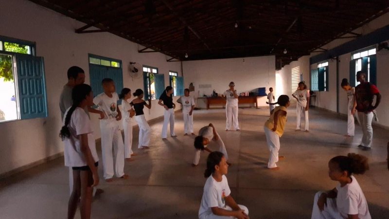 Rodas de Capoeira fortalecem integração entre alunos do Projeto IDEVAJ