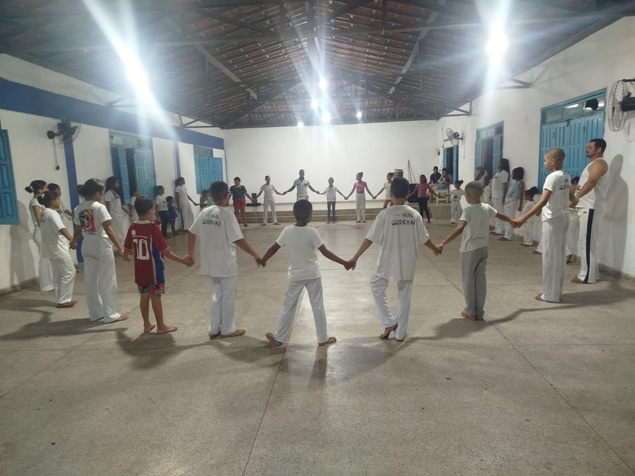 Projeto IDEVAJ fortalece a cultura brasileira através da Capoeira