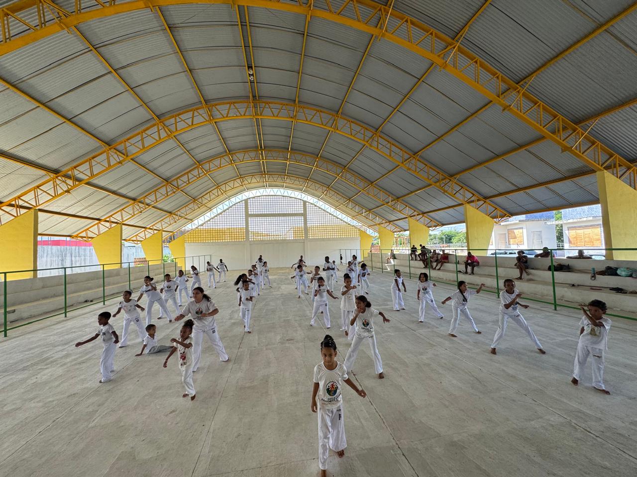 Última aula prepara alunos para o Batizado de Capoeira do Projeto IDEVAJ